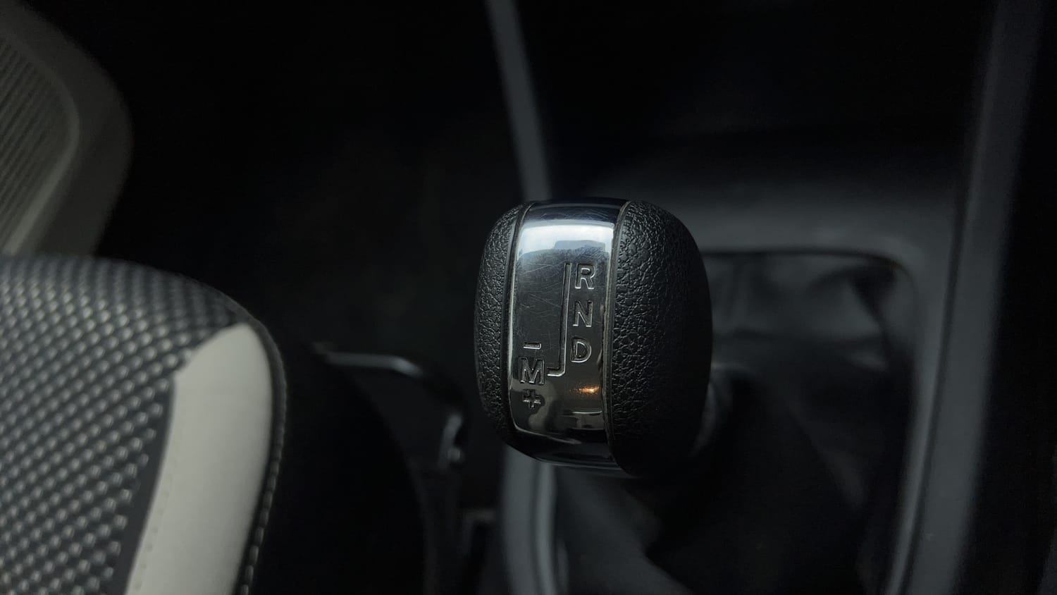 2021 Renault Triber RXZ EASY-R AMT-16