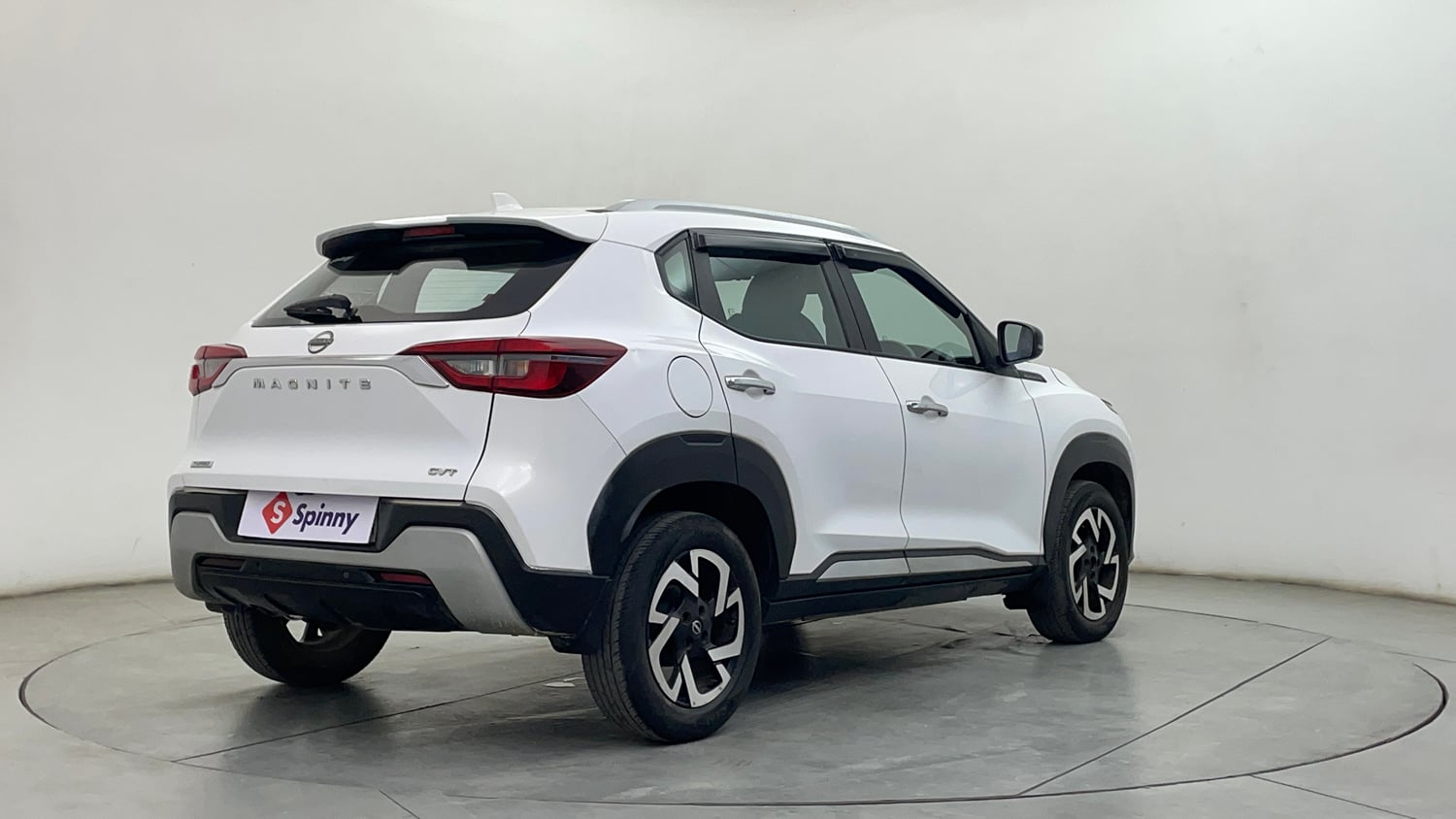 Used 2023 Nissan Magnite XV Premium Turbo CVT Petrol Automatic exterior RIGHT REAR CORNER VIEW