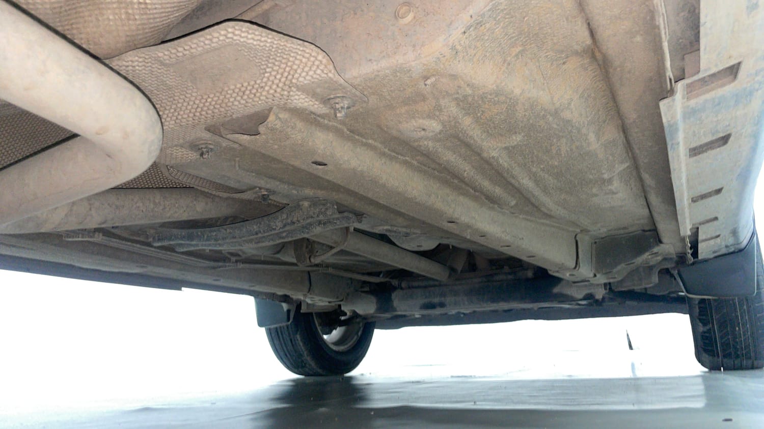 Used 2019 Ford EcoSport Titanium 1.5L TDCi Diesel Manual extra REAR RIGHT UNDERBODY VIEW