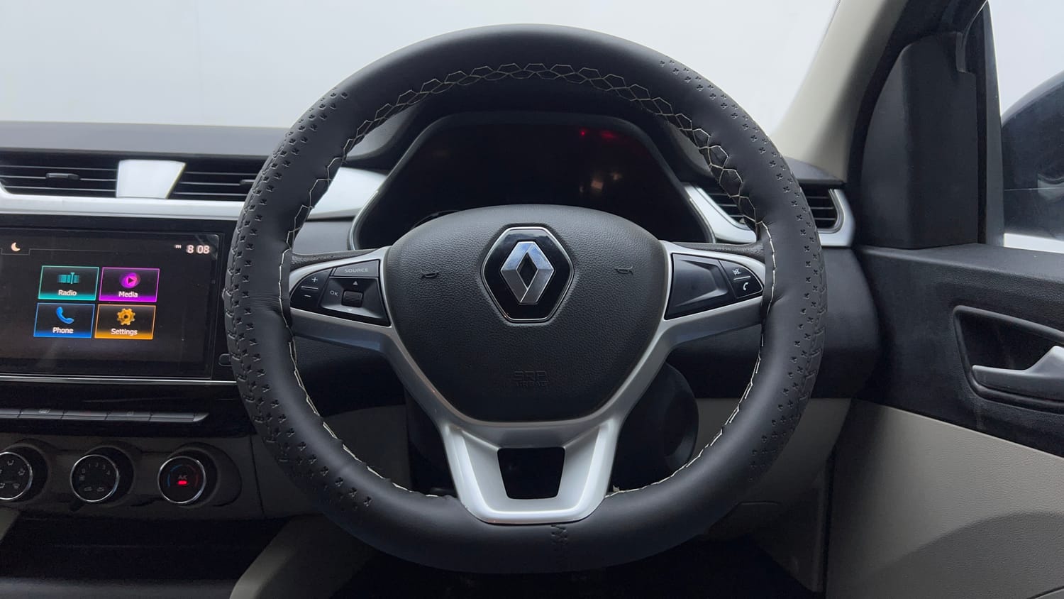 Used 2022 Renault Triber RXZ EASY-R AMT Petrol Automatic interior STEERING VIEW
