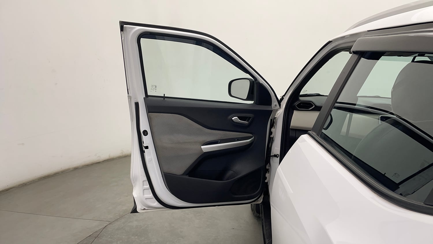 Used 2023 Nissan Magnite XV Premium Turbo CVT Petrol Automatic interior LEFT FRONT DOOR OPEN VIEW
