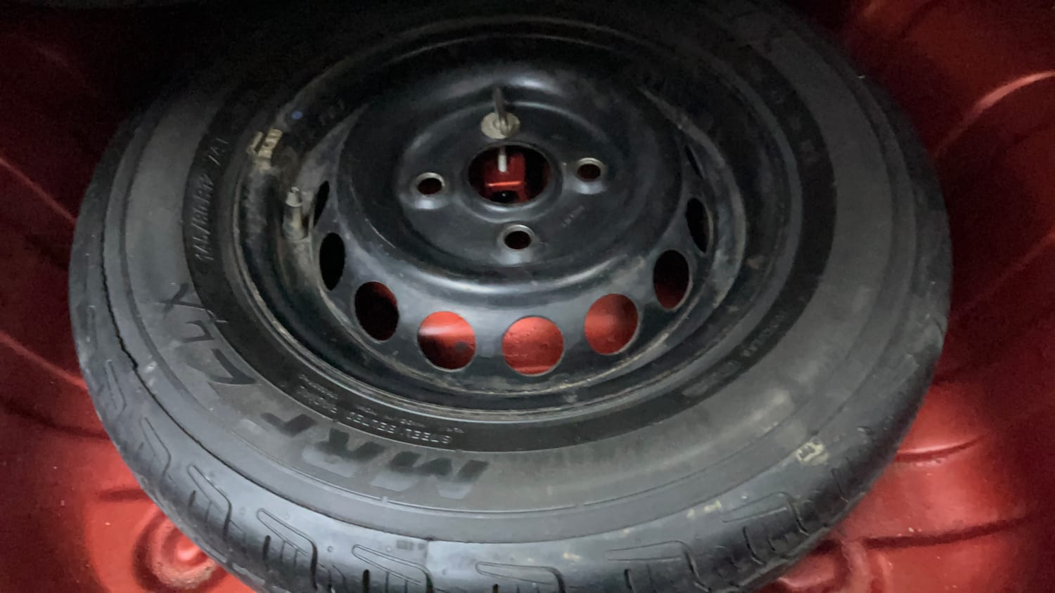 Used 2016 Maruti Suzuki Alto 800 LXi Petrol Manual tyres SPARE TYRE VIEW