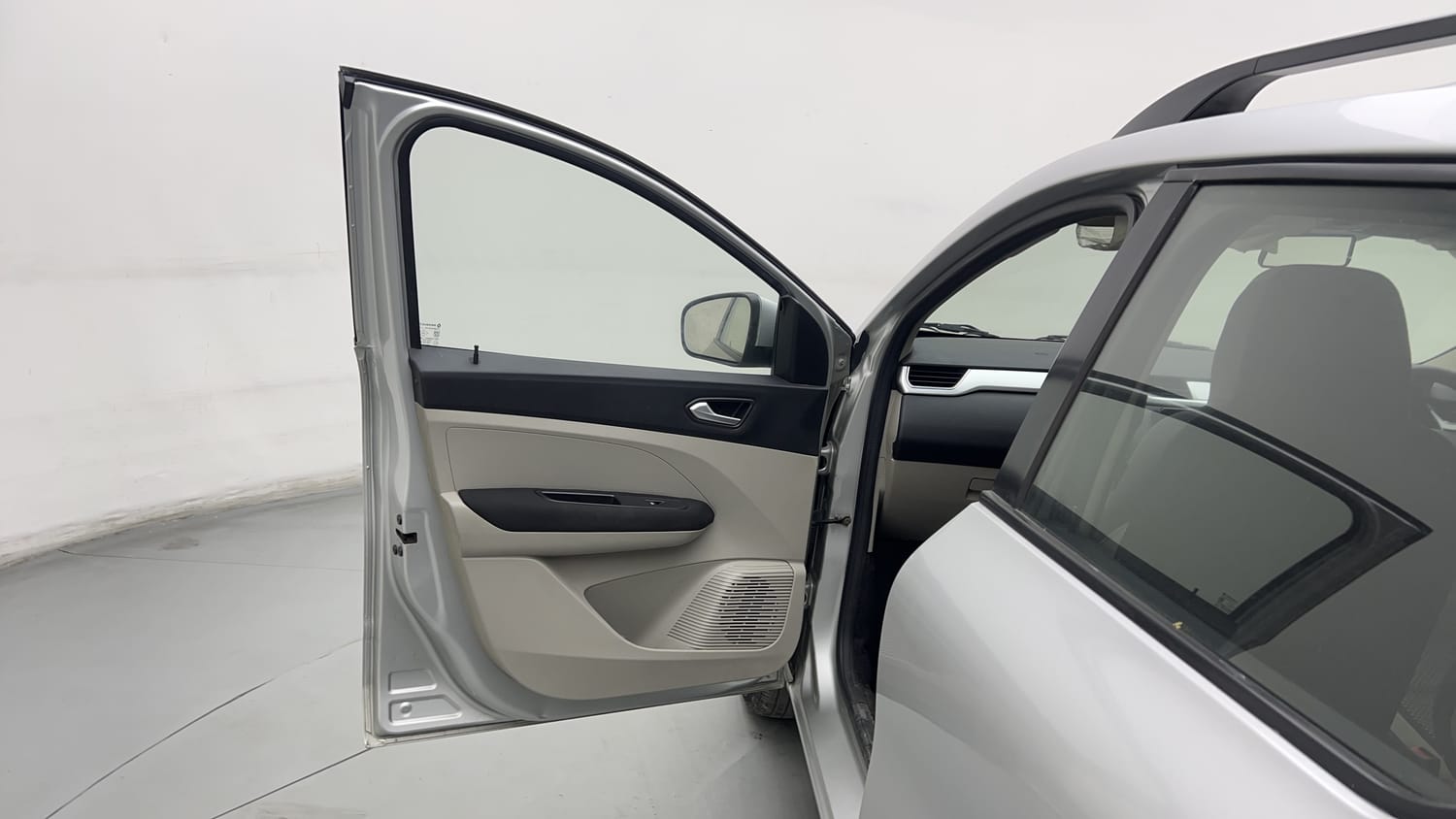 2021 Renault Triber RXZ EASY-R AMT-21
