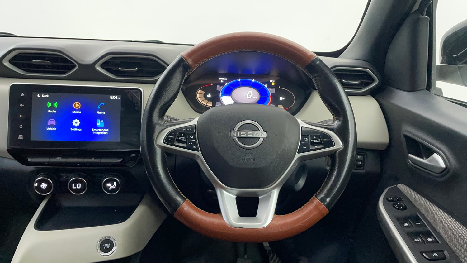 Used 2023 Nissan Magnite XV Premium Turbo CVT Petrol Automatic interior STEERING VIEW
