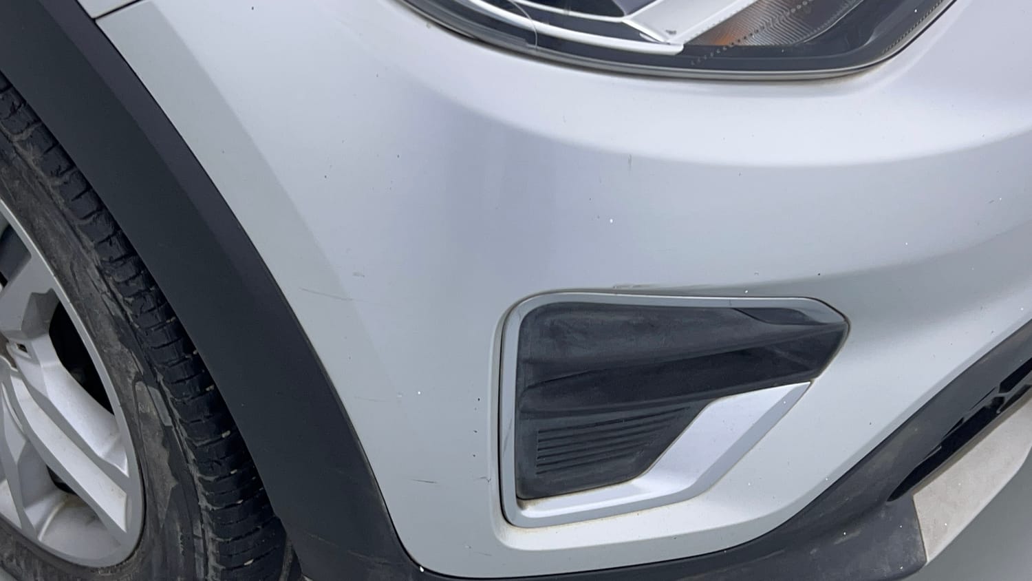 Used 2022 Renault Triber RXZ EASY-R AMT Petrol Automatic dents MINOR SCRATCH