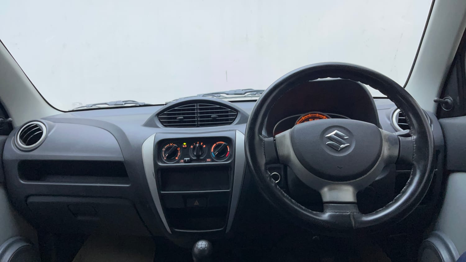 Used 2016 Maruti Suzuki Alto 800 LXi Petrol Manual interior DASHBOARD VIEW
