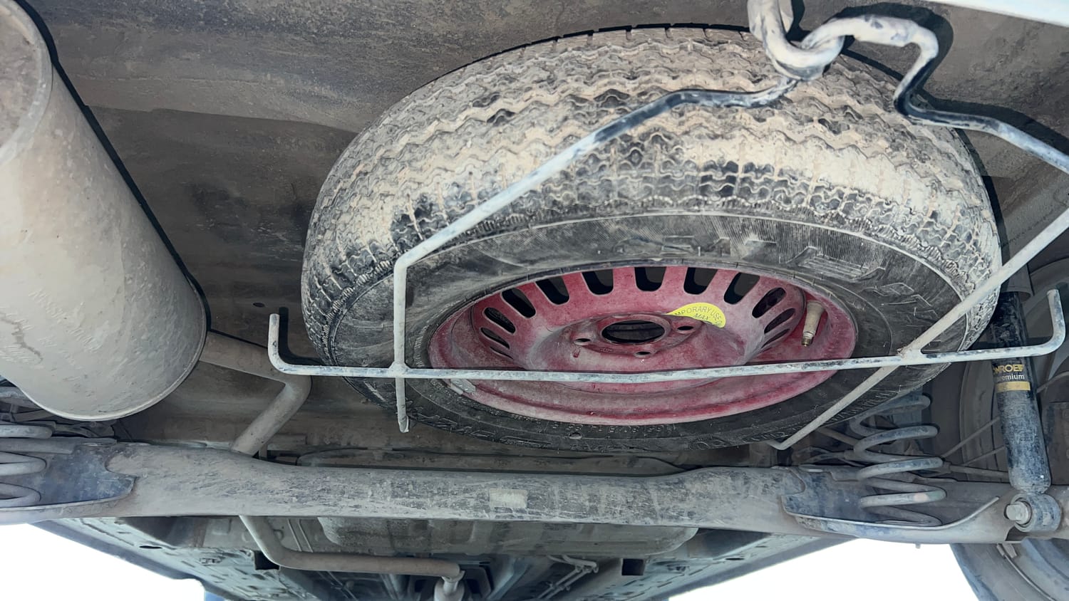 Used 2022 Renault Triber RXZ EASY-R AMT Petrol Automatic tyres SPARE TYRE VIEW