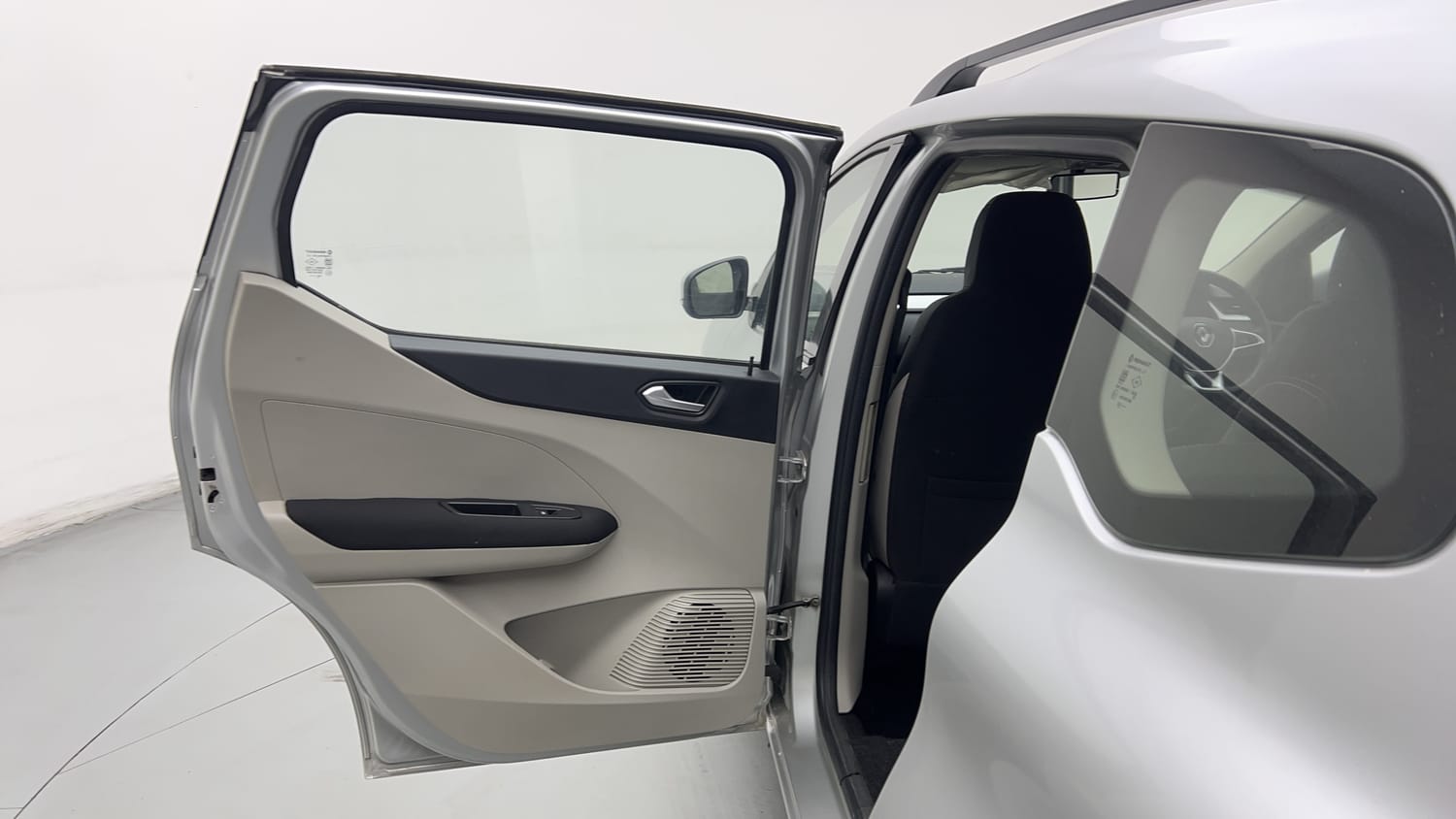 2021 Renault Triber RXZ EASY-R AMT-22