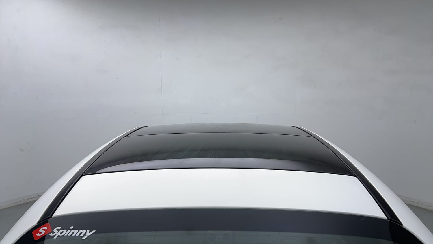 Used 2017 Mercedes-Benz E-Class E 200 Avantgarde Petrol Automatic exterior EXTERIOR ROOF VIEW