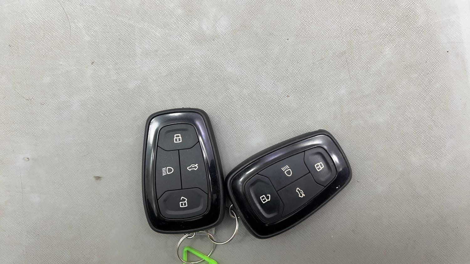 Used 2023 Tata Altroz XZ Plus (S) Diesel Diesel Manual extra CAR KEY VIEW