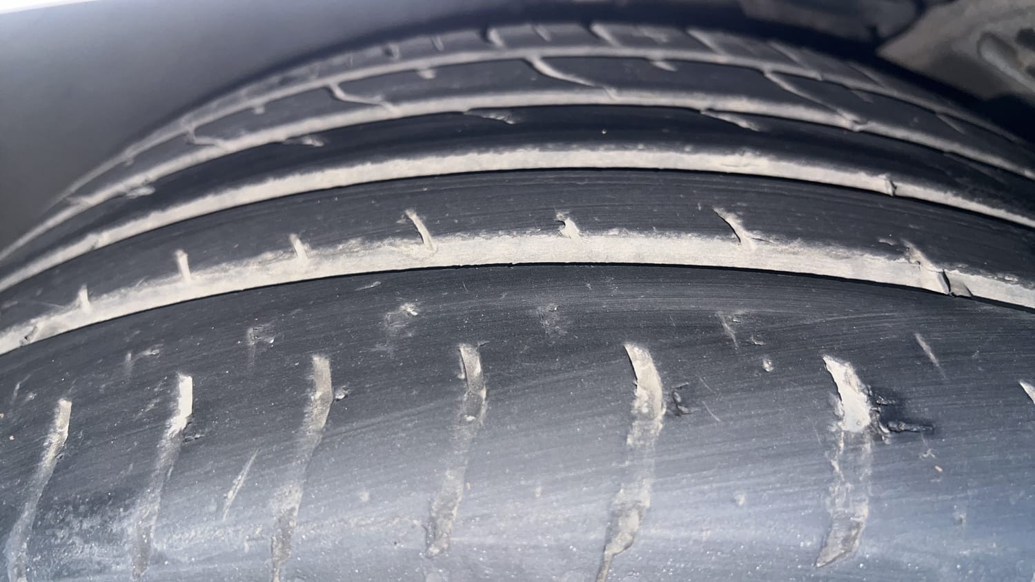 Used 2017 Mercedes-Benz E-Class E 200 Avantgarde Petrol Automatic tyres LEFT FRONT TYRE TREAD VIEW