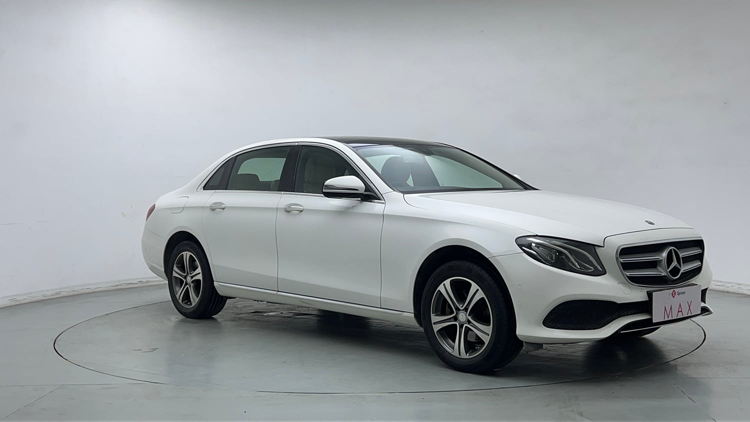 Used 2017 Mercedes-Benz E-Class E 200 Avantgarde Petrol Automatic exterior RIGHT FRONT CORNER VIEW