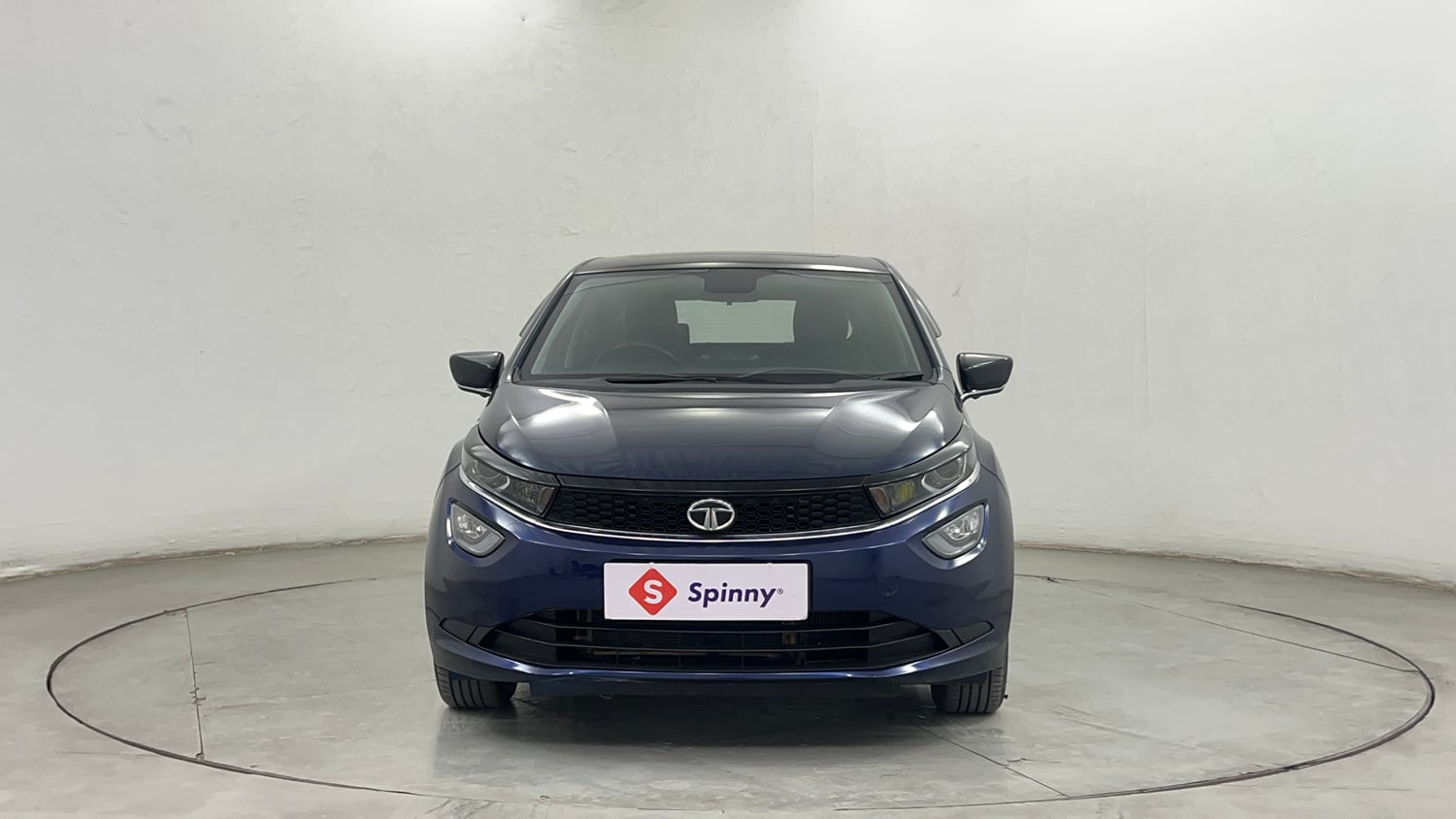 Used 2023 Tata Altroz XZ Plus (S) Diesel Diesel Manual exterior FRONT VIEW