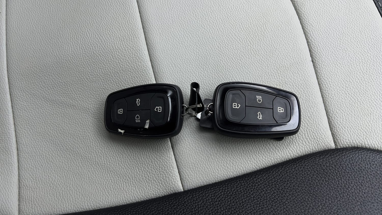 Used 2022 Tata Tigor XZ Plus CNG Cng Manual extra CAR KEY VIEW