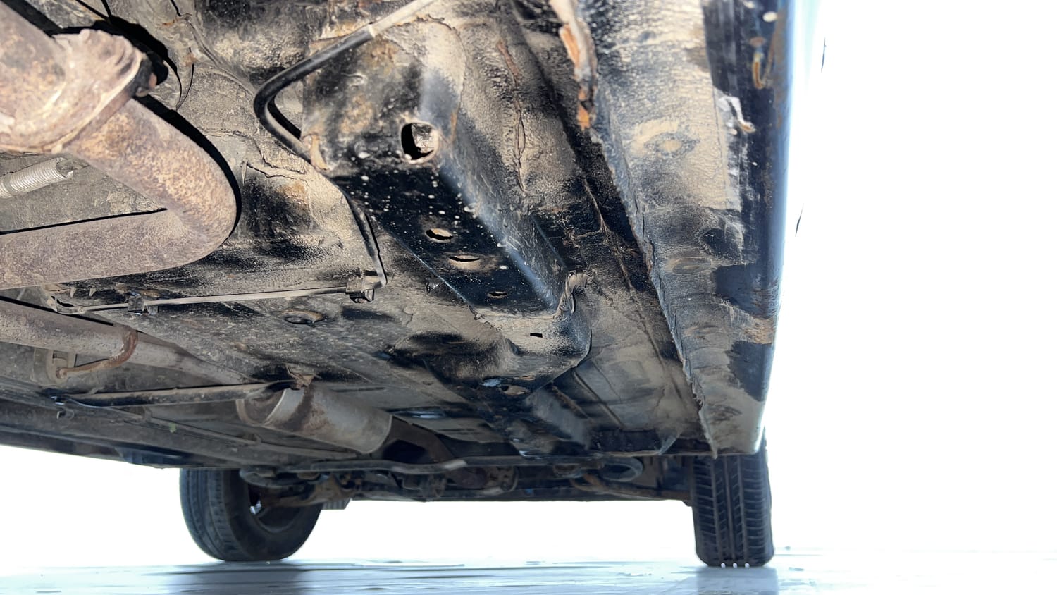 Used 2022 Tata Tigor XZ Plus CNG Cng Manual extra REAR RIGHT UNDERBODY VIEW