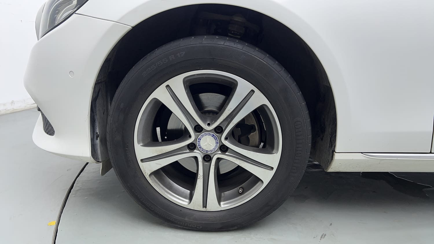 Used 2017 Mercedes-Benz E-Class E 200 Avantgarde Petrol Automatic tyres LEFT FRONT TYRE RIM VIEW