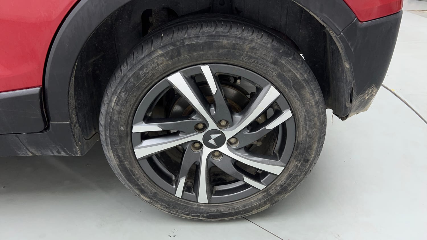2022 Mahindra XUV 300 W8 (O) 1.5 Diesel-35