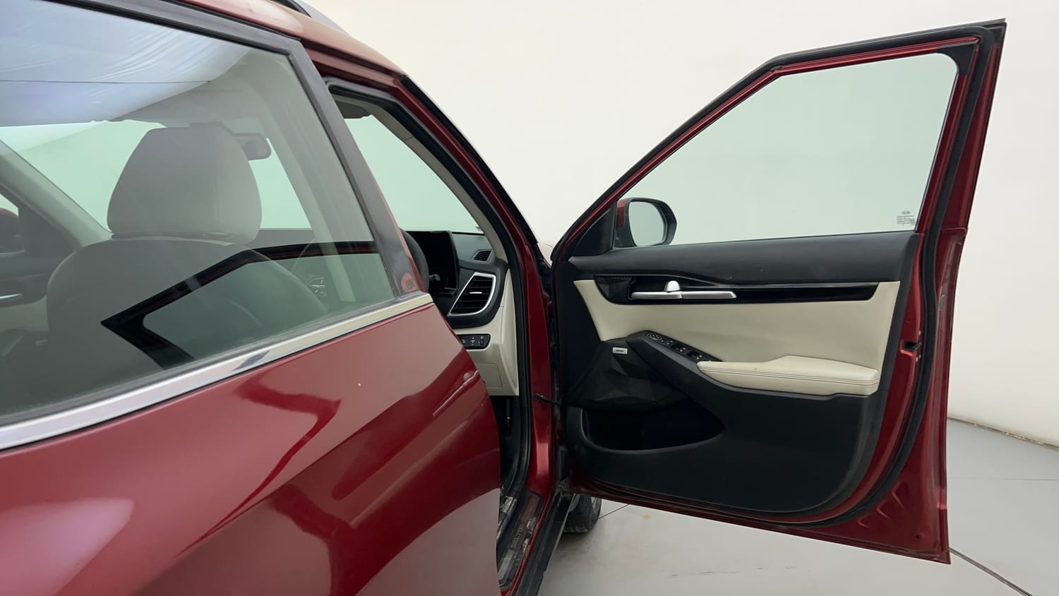 Used 2019 kia Seltos GTX Plus DCT 1.4 Petrol Automatic interior RIGHT FRONT DOOR OPEN VIEW