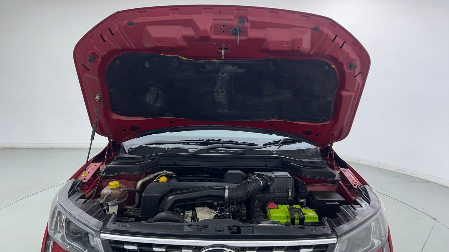 2022 Mahindra XUV 300 W8 (O) 1.5 Diesel-27