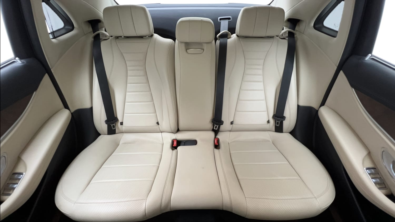 Used 2017 Mercedes-Benz E-Class E 200 Avantgarde Petrol Automatic interior REAR SEAT CONDITION VIEW