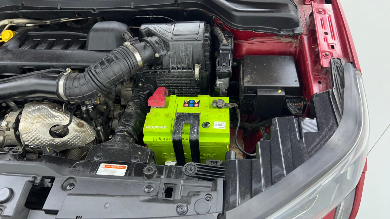 2022 Mahindra XUV 300 W8 (O) 1.5 Diesel-28