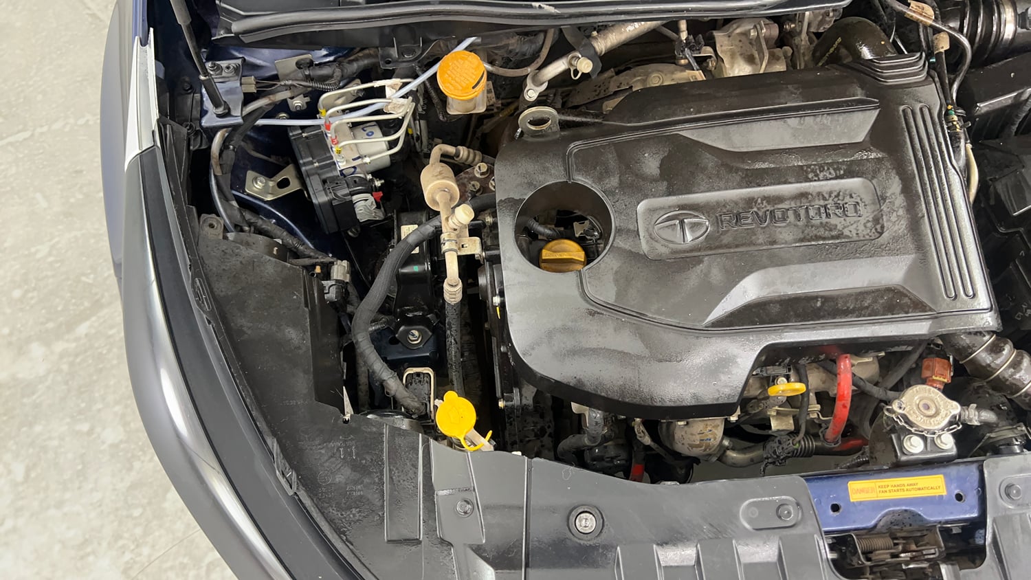 Used 2023 Tata Altroz XZ Plus (S) Diesel Diesel Manual engine ENGINE RIGHT SIDE VIEW