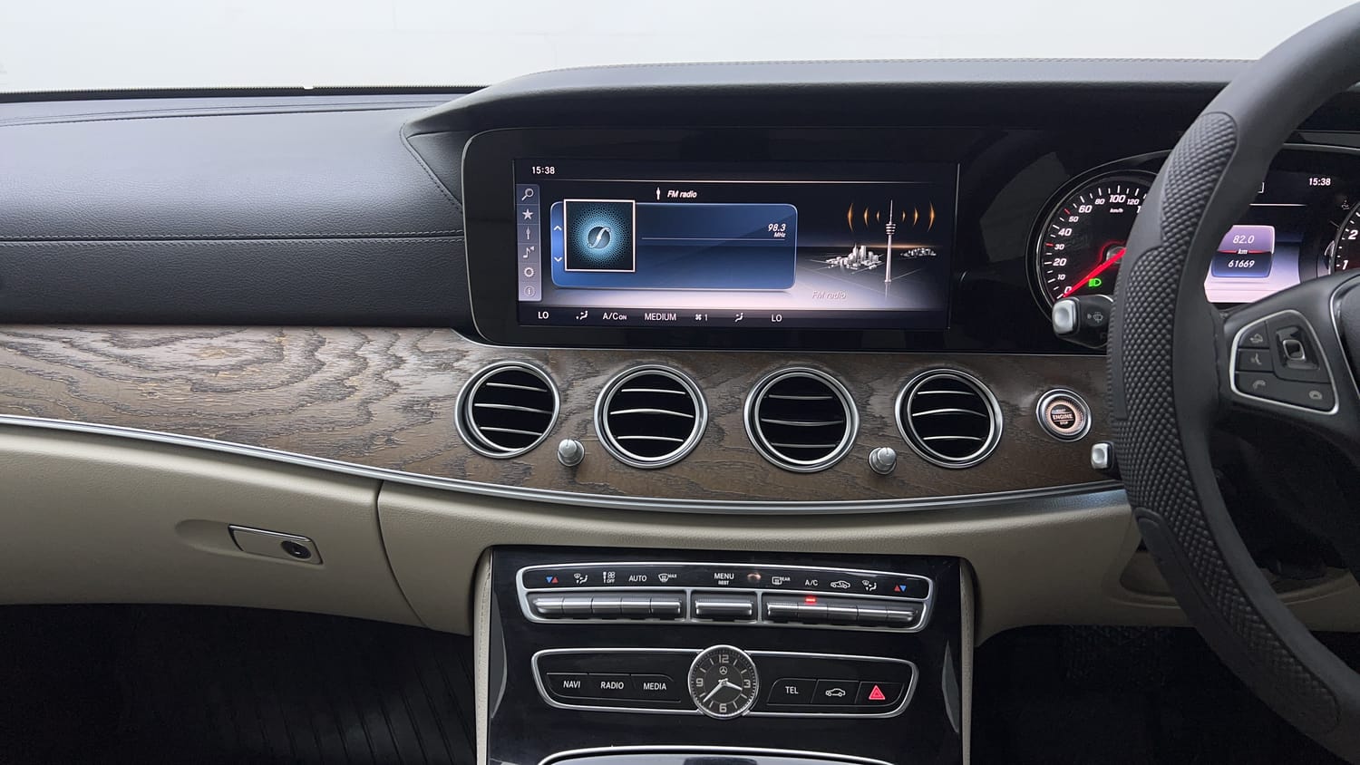 Used 2017 Mercedes-Benz E-Class E 200 Avantgarde Petrol Automatic interior MUSIC SYSTEM & AC CONTROL VIEW