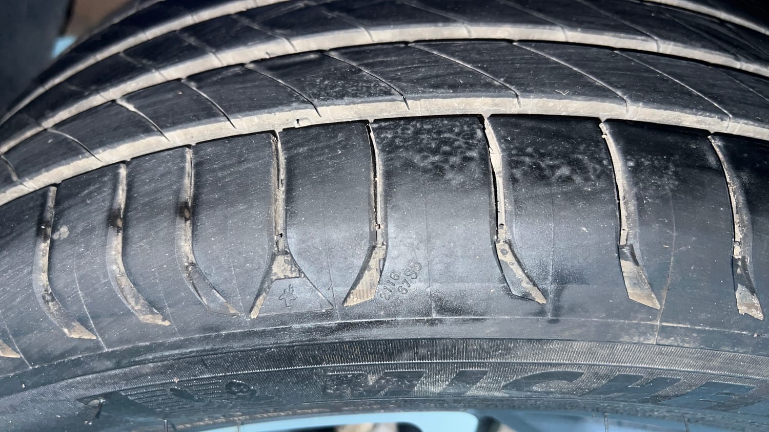 Used 2022 Hyundai i20 N Line N8 1.0 Turbo DCT Petrol Automatic tyres RIGHT REAR TYRE TREAD VIEW