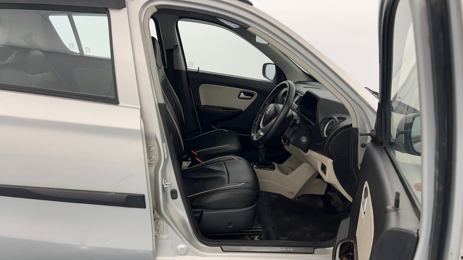 Used 2021 Maruti Suzuki Alto 800 VXi Petrol Manual interior RIGHT SIDE FRONT DOOR CABIN VIEW