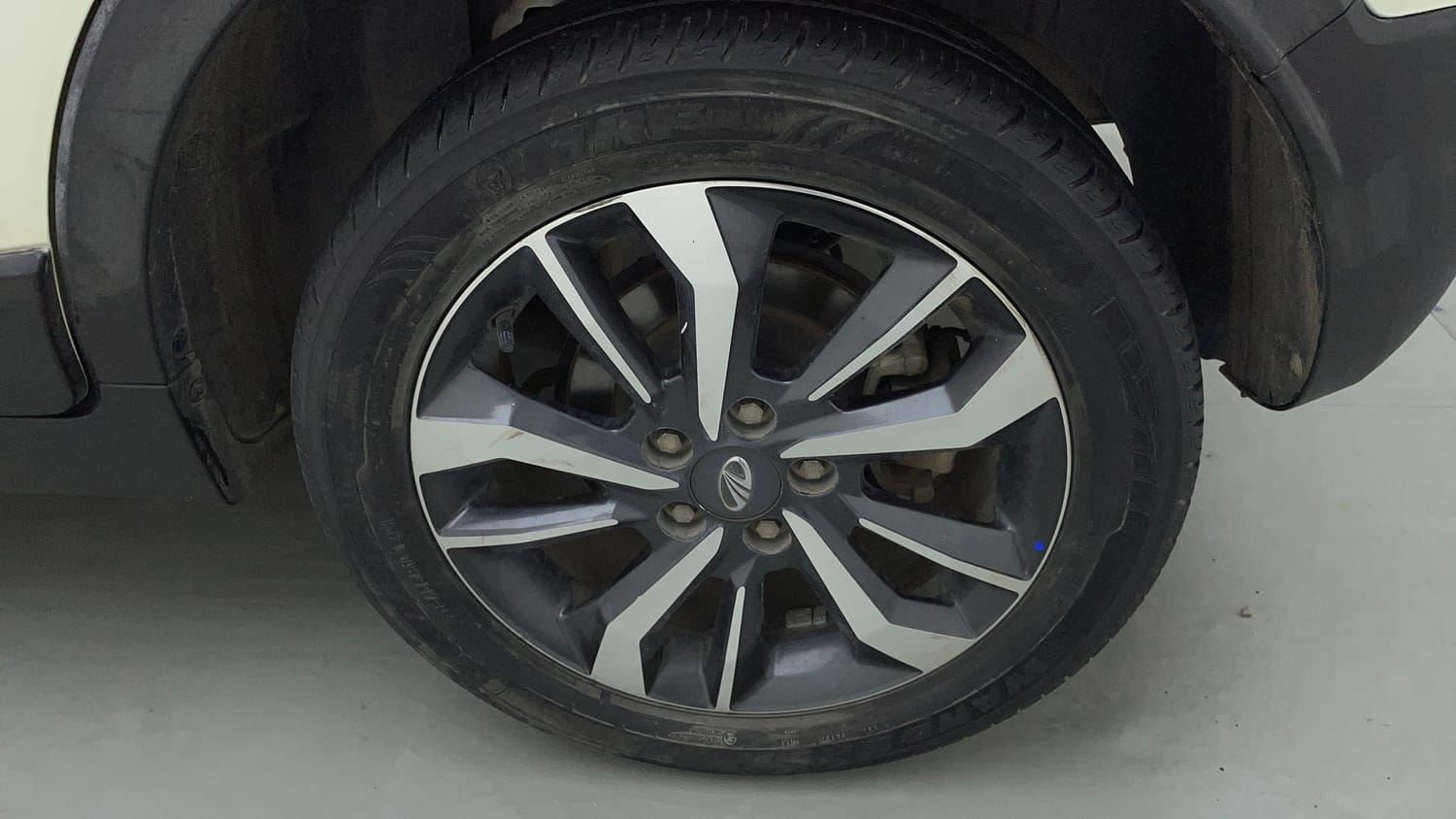 2021 Mahindra XUV 300 W8 (O) 1.5 Diesel AMT-35