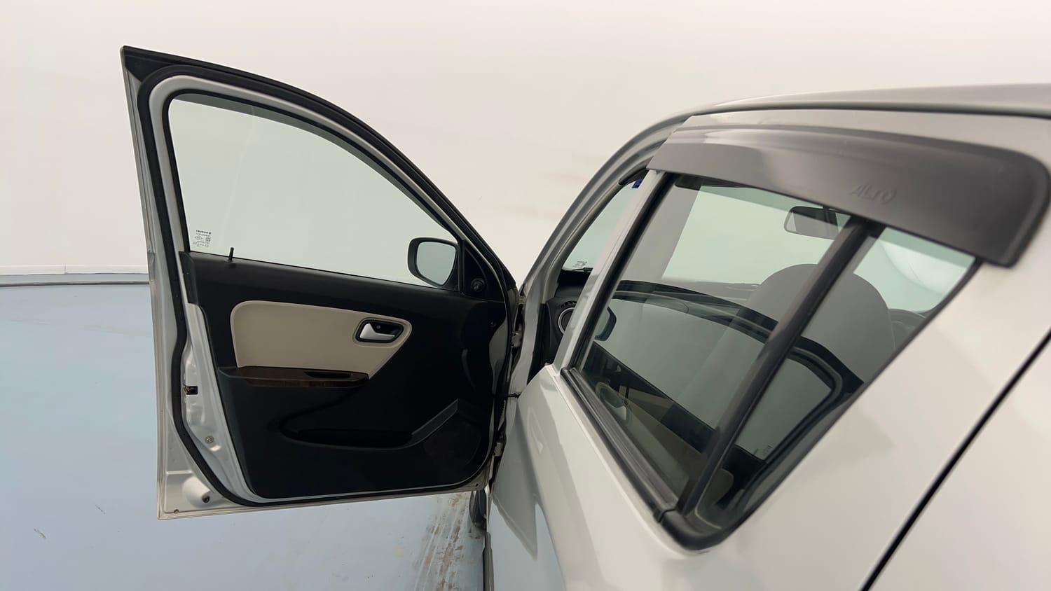 Used 2021 Maruti Suzuki Alto 800 VXi Petrol Manual interior LEFT FRONT DOOR OPEN VIEW