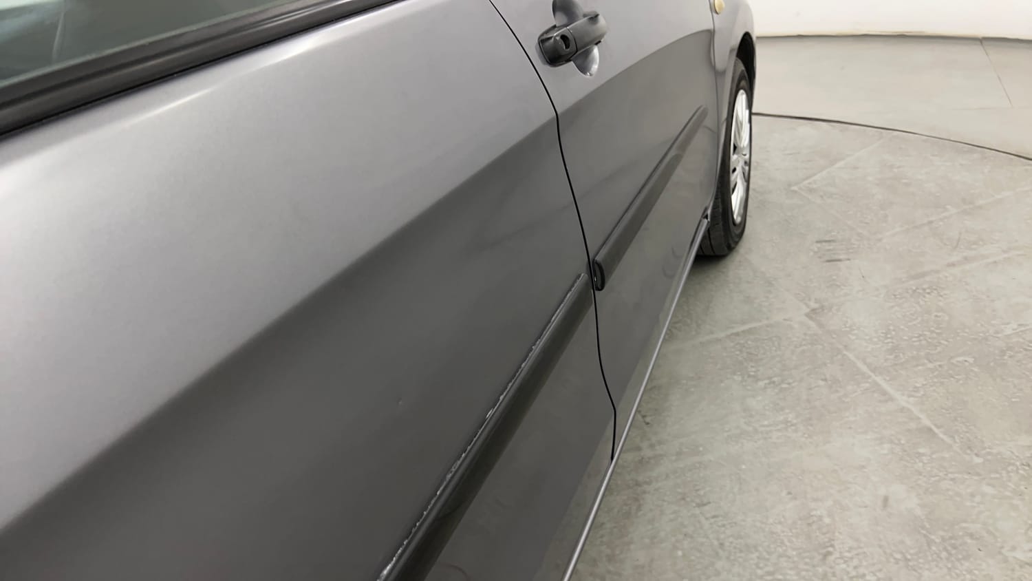 Used 2014 Maruti Suzuki Celerio VXi AMT Petrol Automatic dents MINOR SCRATCH