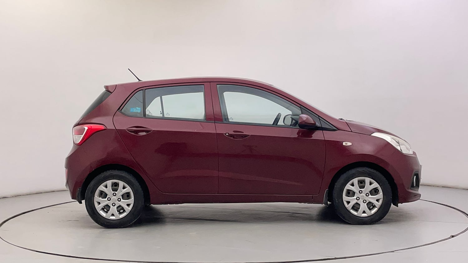 Used 2015 Hyundai Grand i10 Magna 1.2 Kappa VTVT Petrol Manual exterior RIGHT SIDE VIEW