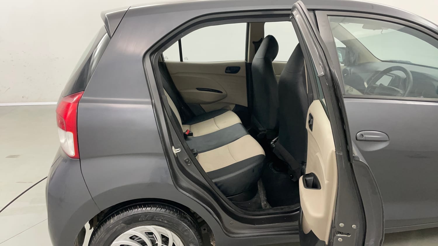 Used 2021 Hyundai Santro Sportz Petrol Manual interior RIGHT SIDE REAR DOOR CABIN VIEW