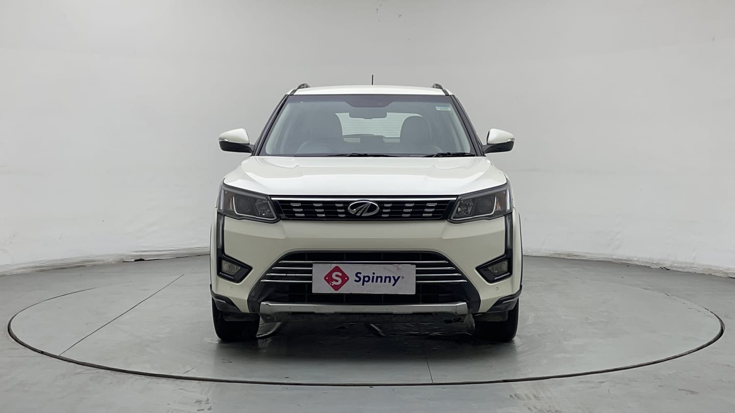 2021 Mahindra XUV 300 W8 (O) 1.5 Diesel AMT-7