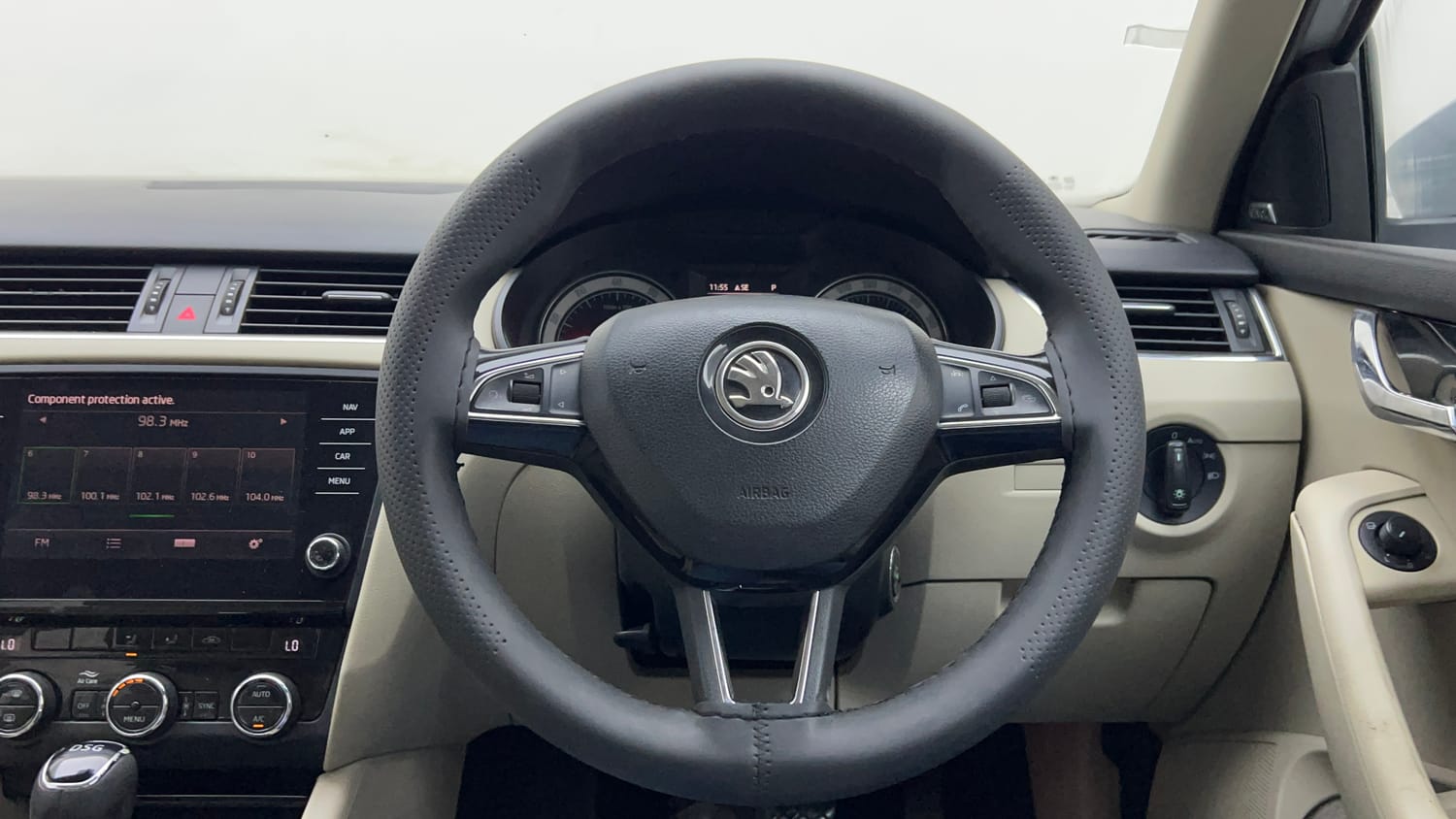 Used 2018 Skoda Octavia 1.8 TSI L&K Petrol Automatic interior STEERING VIEW