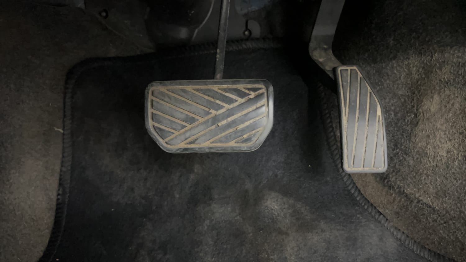Used 2014 Maruti Suzuki Celerio VXi AMT Petrol Automatic interior PEDALS VIEW