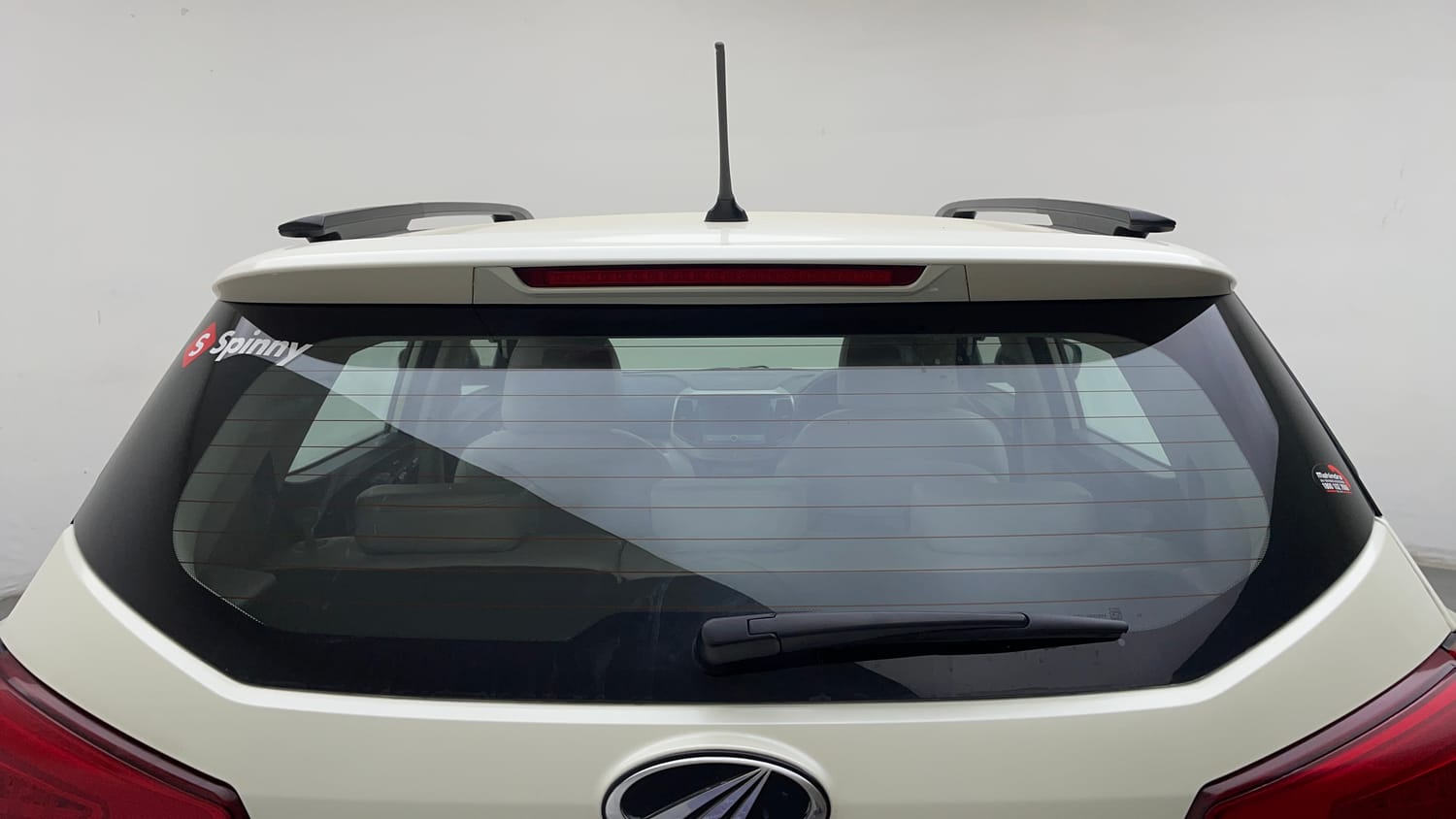 2021 Mahindra XUV 300 W8 (O) 1.5 Diesel AMT-9