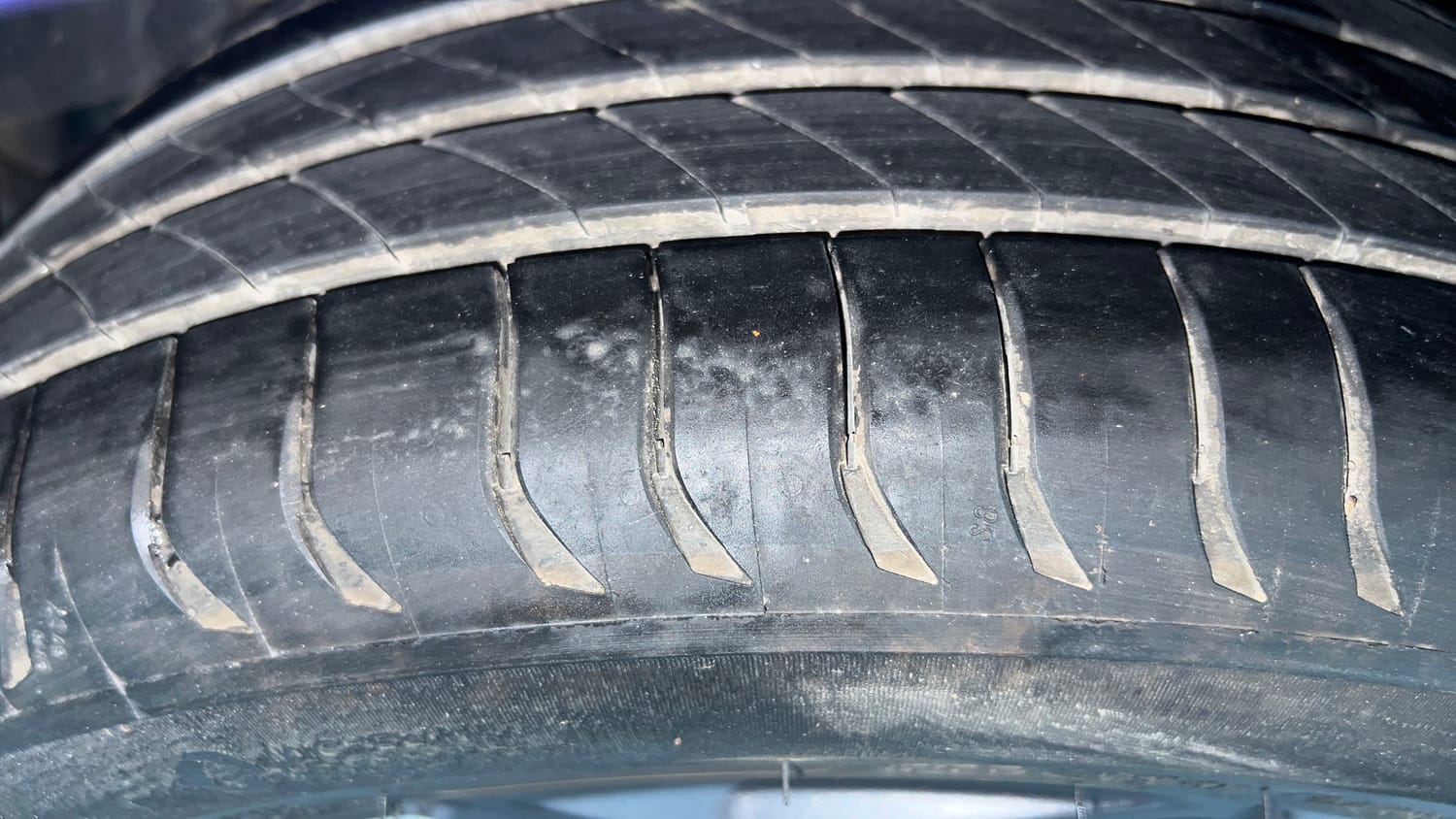 Used 2022 Hyundai i20 N Line N8 1.0 Turbo DCT Petrol Automatic tyres LEFT REAR TYRE TREAD VIEW