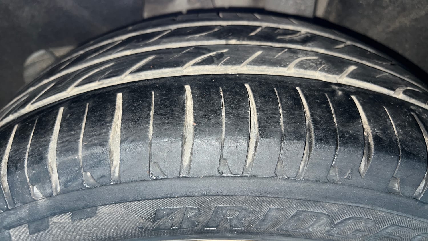 Used 2018 Skoda Octavia 1.8 TSI L&K Petrol Automatic tyres LEFT REAR TYRE TREAD VIEW