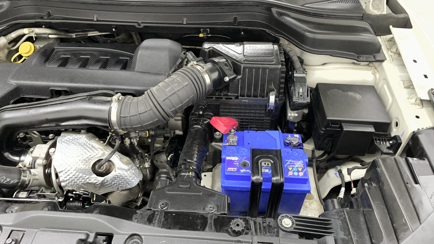 2021 Mahindra XUV 300 W8 (O) 1.5 Diesel AMT-28
