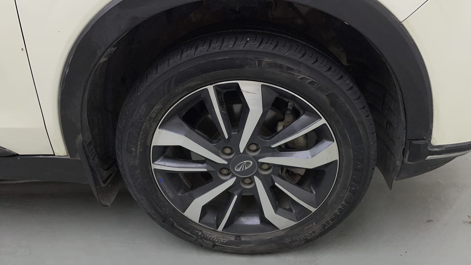 2021 Mahindra XUV 300 W8 (O) 1.5 Diesel AMT-32