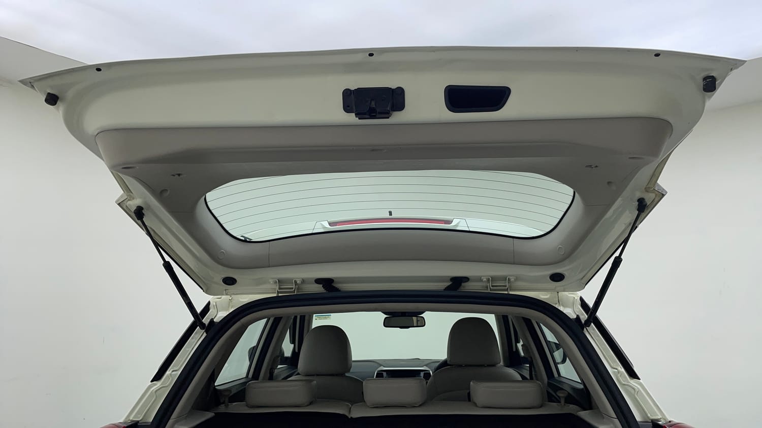 2021 Mahindra XUV 300 W8 (O) 1.5 Diesel AMT-24