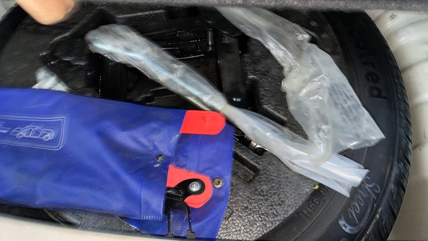2021 Mahindra XUV 300 W8 (O) 1.5 Diesel AMT-40