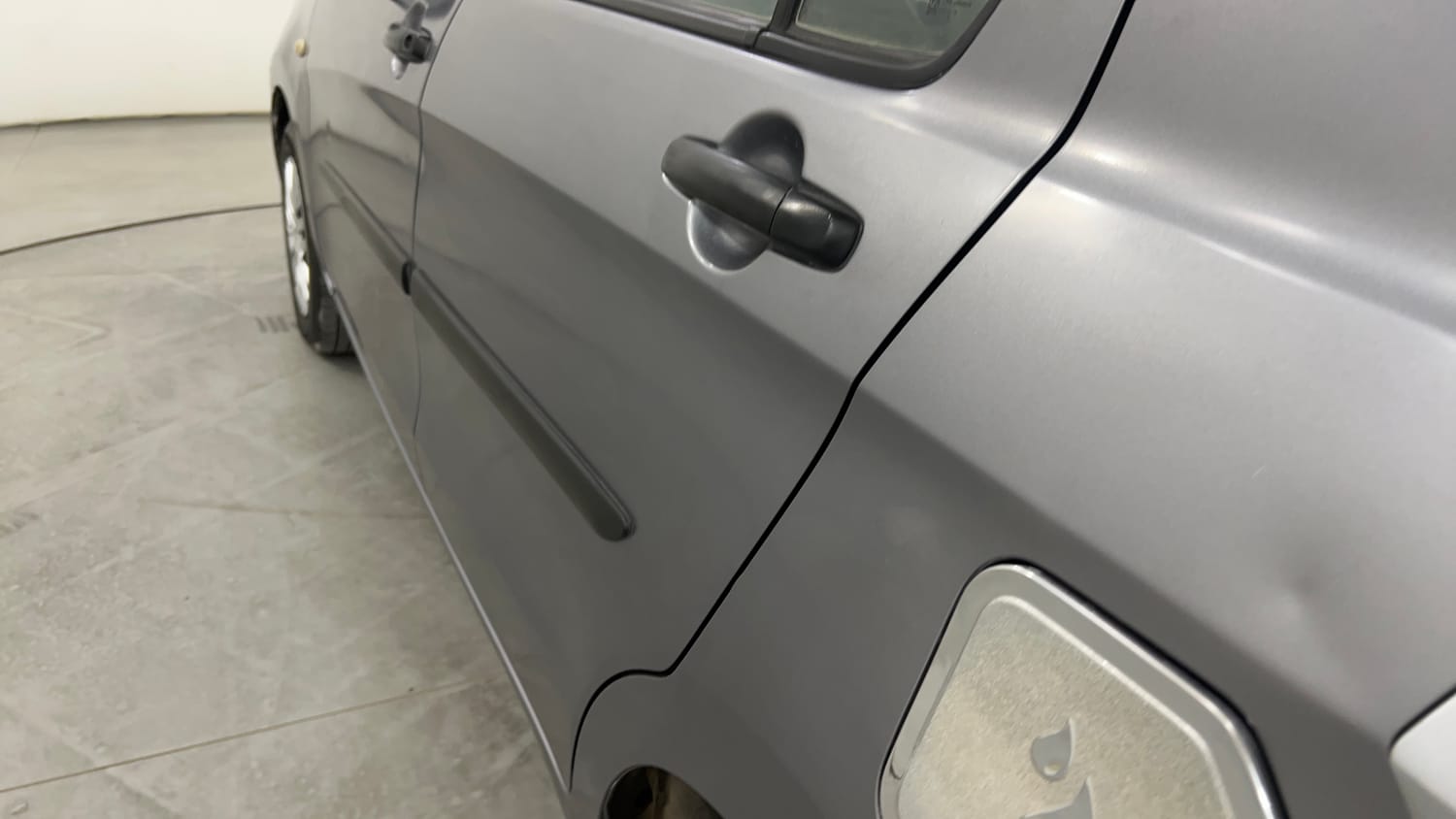 Used 2014 Maruti Suzuki Celerio VXi AMT Petrol Automatic dents MINOR SCRATCH