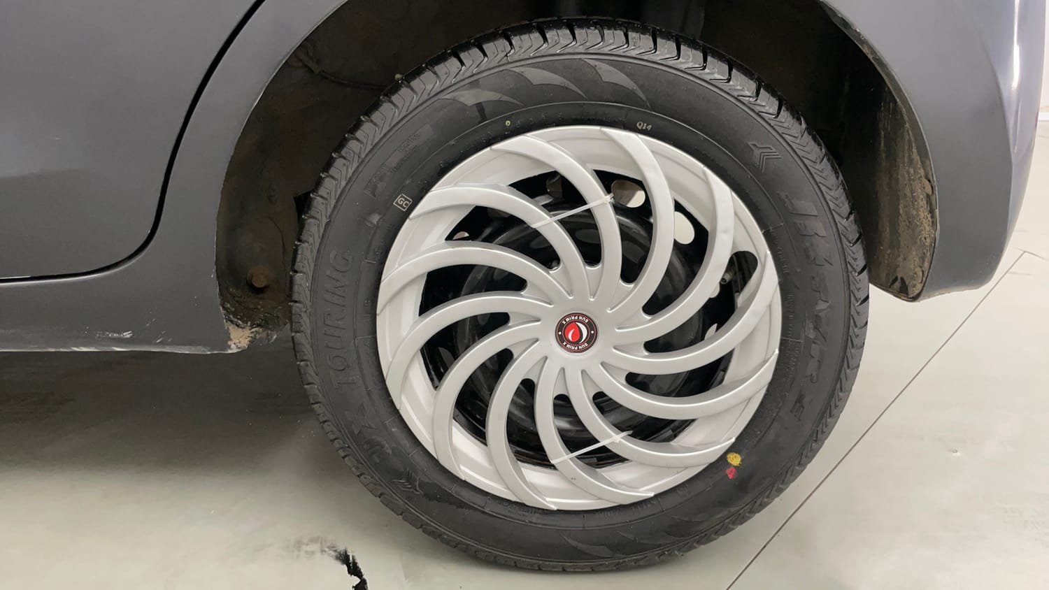 Used 2021 Hyundai Santro Sportz Petrol Manual tyres LEFT REAR TYRE RIM VIEW