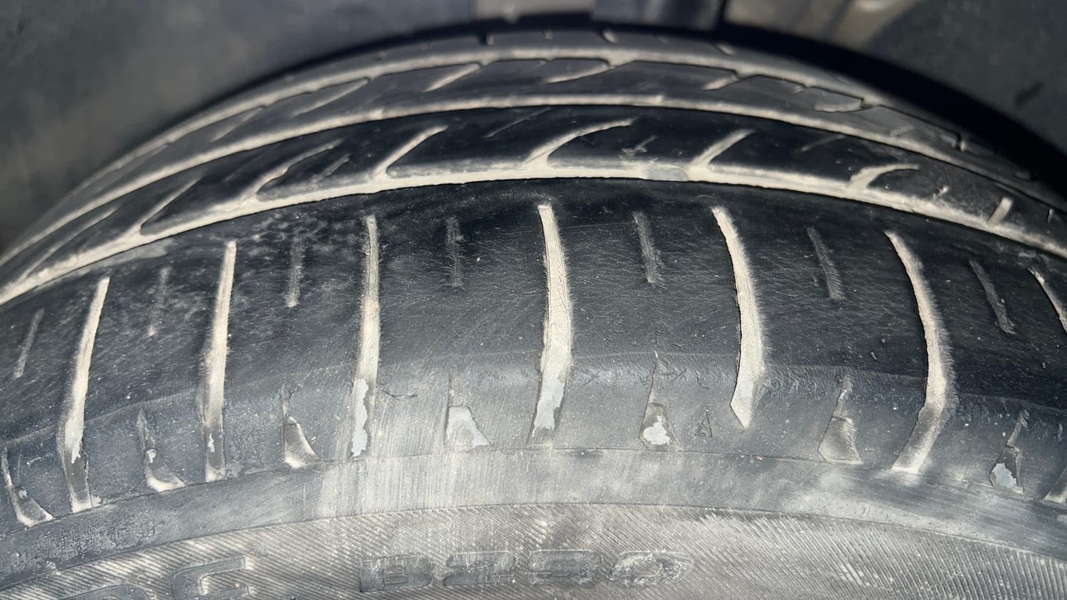 Used 2018 Skoda Octavia 1.8 TSI L&K Petrol Automatic tyres LEFT FRONT TYRE TREAD VIEW