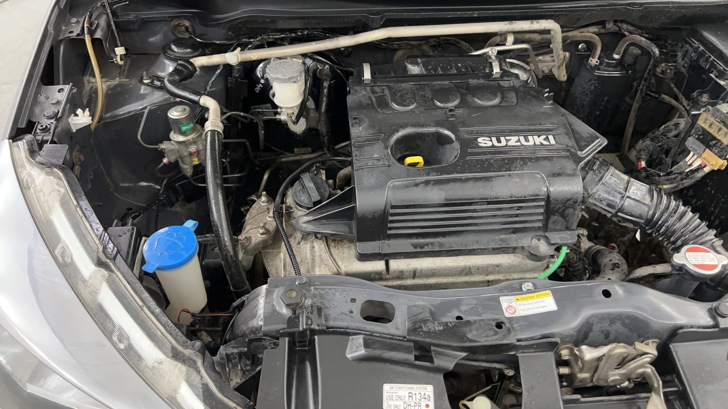Used 2014 Maruti Suzuki Celerio VXi AMT Petrol Automatic engine ENGINE RIGHT SIDE VIEW