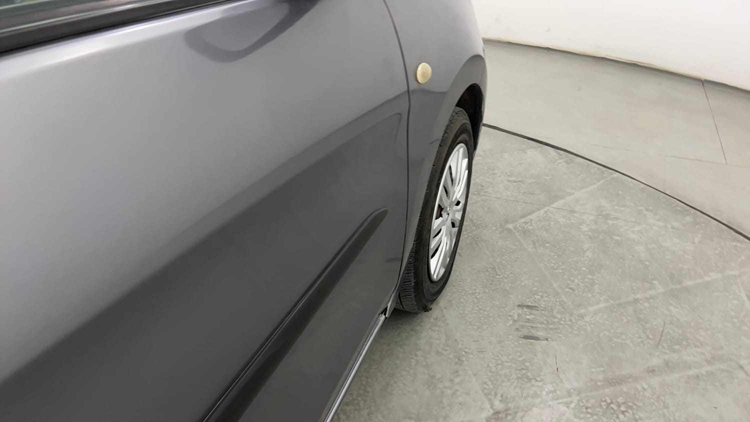 Used 2014 Maruti Suzuki Celerio VXi AMT Petrol Automatic dents MINOR DENT