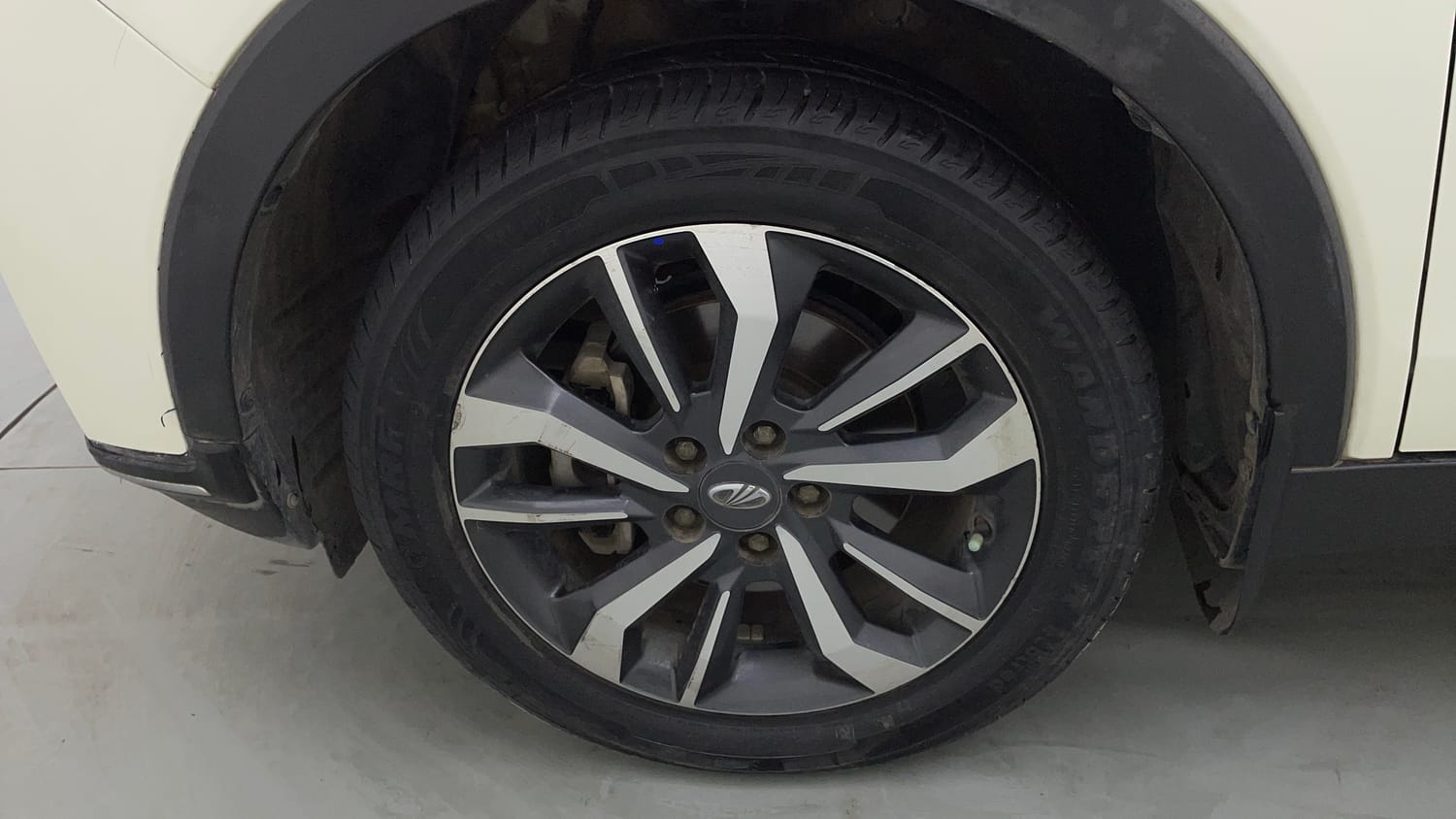 2021 Mahindra XUV 300 W8 (O) 1.5 Diesel AMT-34